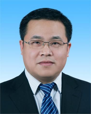 董鹏 (1) 董鹏 (1)